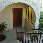 Διαμέρισμα Mara *